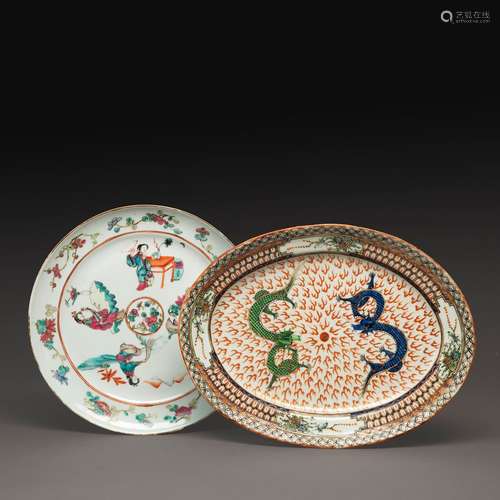 SUITE DE DEUX PLATS en porcelaine et émaux polychromes dans ...