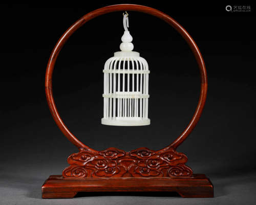 AN INTRICATE HETIAN JADE BIRD CAGE