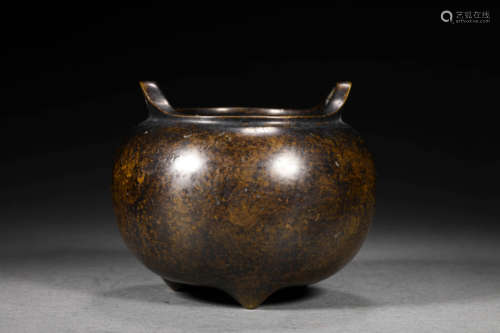 A BRONZE INCENSE BURNER OR FURNACE