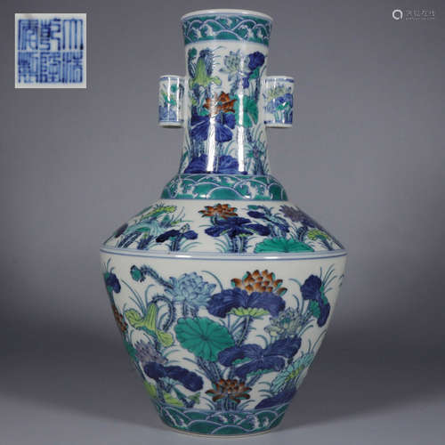 A DOU CAI GLAZED PORCELAIN VASE