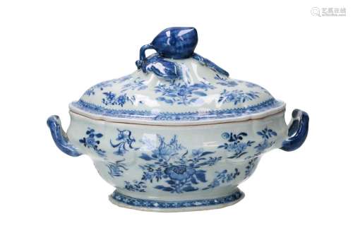 A pair of blue and white porcelain tureens, decorated with f...