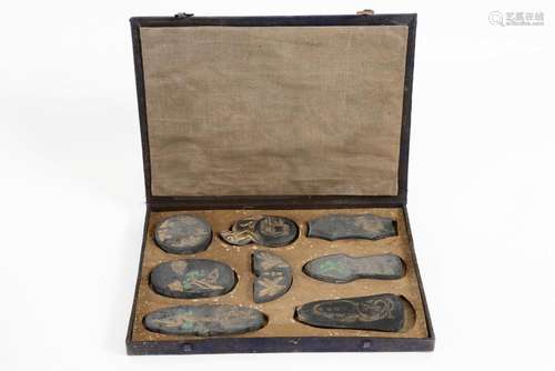 A series of six boxes with ink stones. L. boxes 28 - 30 cm. ...