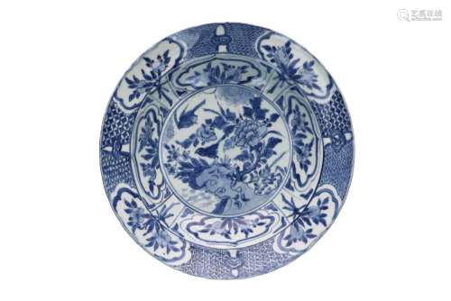 A blue and white 'kraak' porcelain deep dish, decorated with...