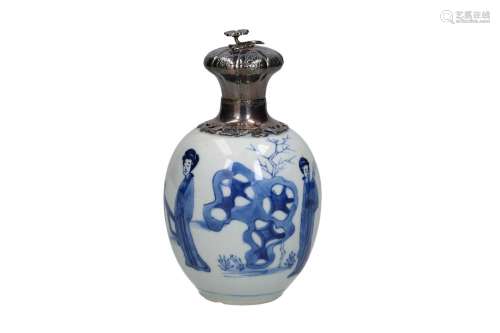 A blue and white porcelain 'doppenpot' silver mounted, decor...