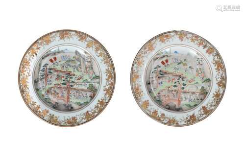 A pair of polychrome export porcelain dishes, decorated with...