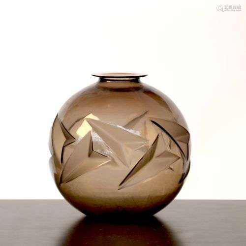 Henri Germain E. DIEUPART (1888-1928), vase de forme boule, ...