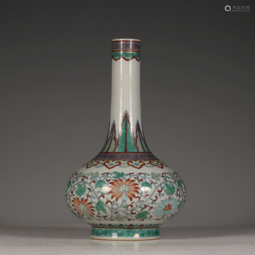 A doucai botle vase, with Yongzheng mark, H 23 cm -