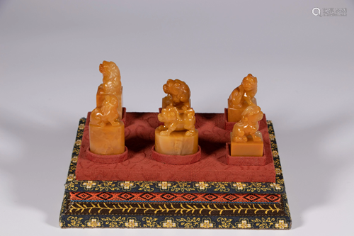 A three-piece set of Shoushan Tianhuang stone seals,