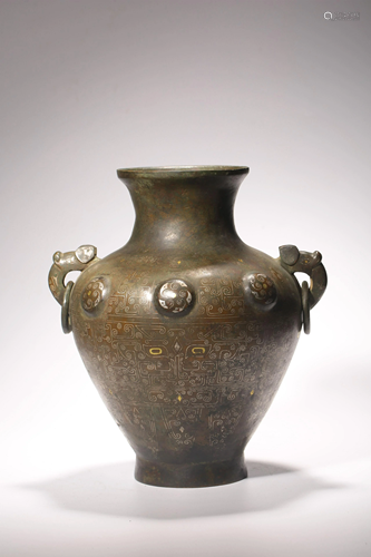 A Chinese silver bronze vessel, H 26 cm - max, Width 23