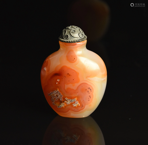 ONE CHINESE EYE AGATE SUFF BOTTLE