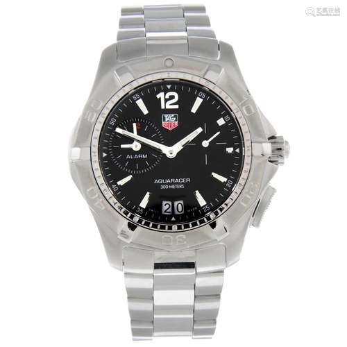 TAG HEUER - a Aquaracer Alarm braceletwatch.