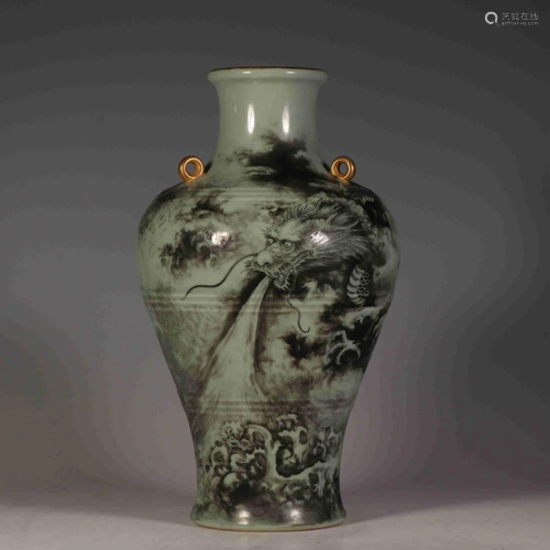 A GREEN GROUND INK GLAZED 'DRAGON' MEIPING VASE