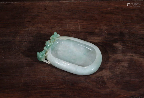 A FROG RELIEFS JADEITE BRUSH WASHER