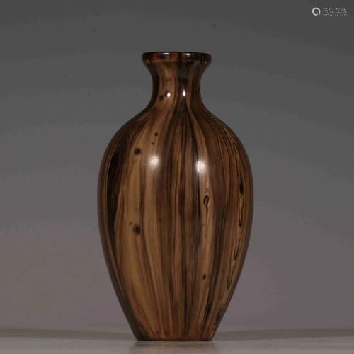 AN IMITATION STONE-GRAIN GLAZED GOURD VASE