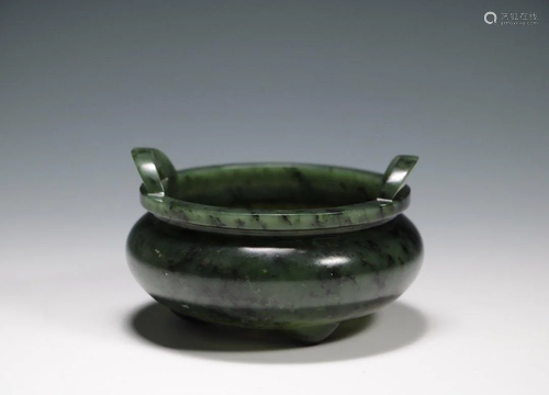 A JASPER JADE CARVING TRIPOT INCENSE BURNER