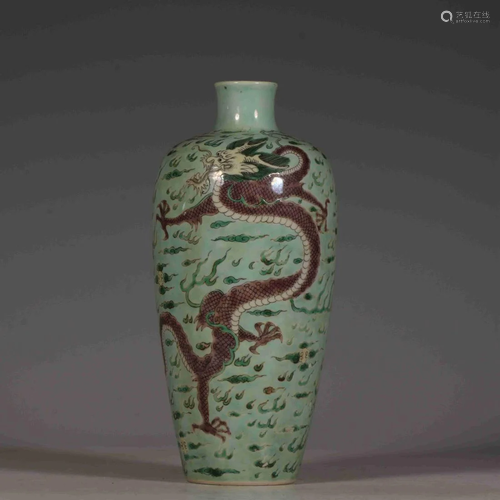 A GREEN GLAZED DRAGON MEIPING VASE