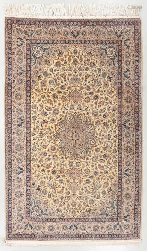 Fine Isfahan Rug, Persia, Mid 20th C., 6'8'' x 11'5''