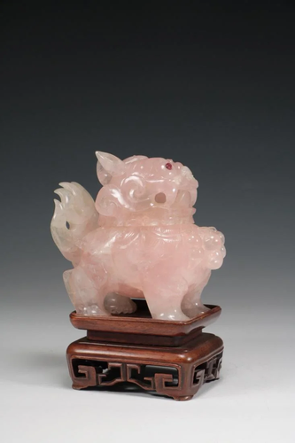 A ROSE QUARTZ CARVING 'BEAST' INCENSE BURNER