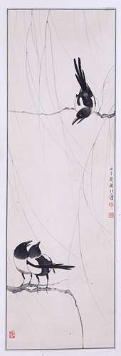 A CHINESE MAGPIE PAINTING SCROLL, XU BEIHONG MARK