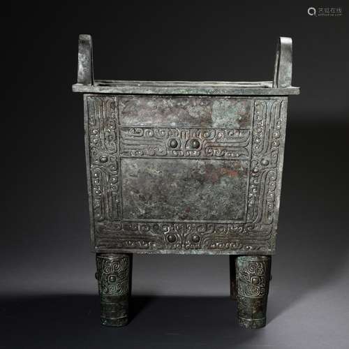 An Archaistic Bronze Square Vessel, Ding