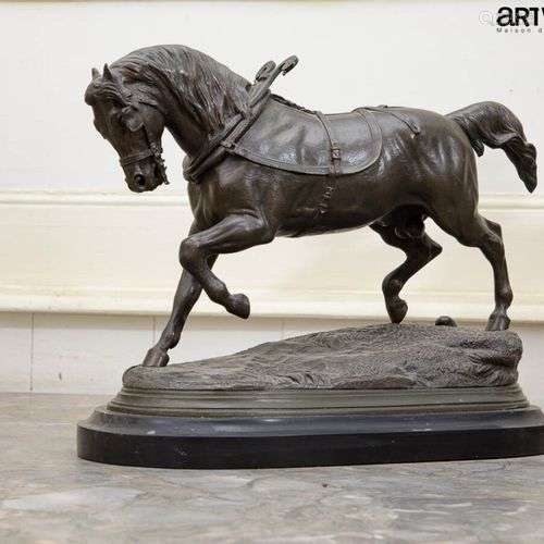 Pierre LENORDER (1815-1892) Elégant cheval de trait sur une ...