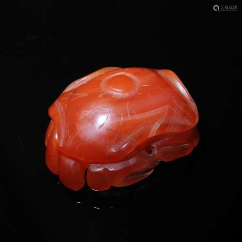 A Baoshan South Red Agate Crab Ornament