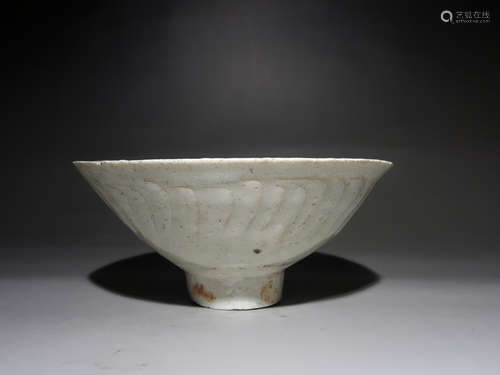 A White-Glazed Conical Bowl