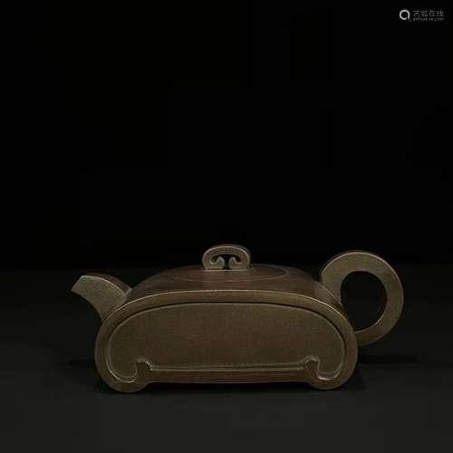 A Purple Clay Scroll-Form Teapot