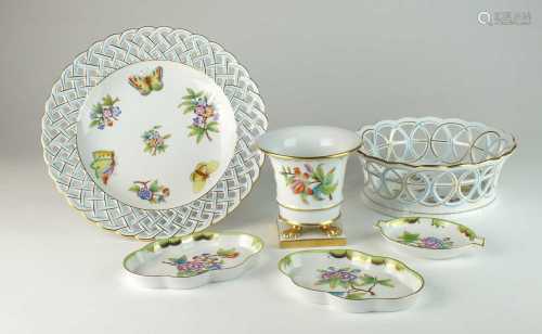 A small group of Herend 'Queen Victoria' porcelain
