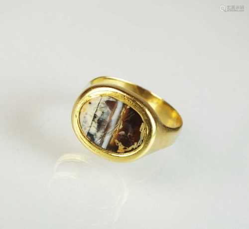 A banded agate intaglio ring