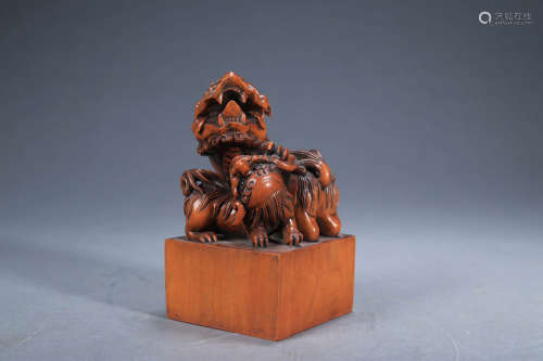 A Carved Boxwood Lion Group Seal