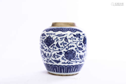 A Blue And White Interlocking Flowers Jar