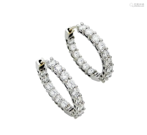 Tiffany & Co Diamond Medium Hoop Earrings in Platinum