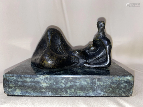 ENGLISH BRONZE SCULPTURE H.MOORE RECLINING