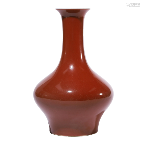 Chinese Porcelain Red-Glazed Vase Marked Qian Long