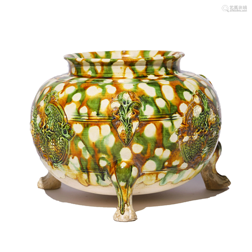 Chinese Porcelain Tri-color Tripot Censer