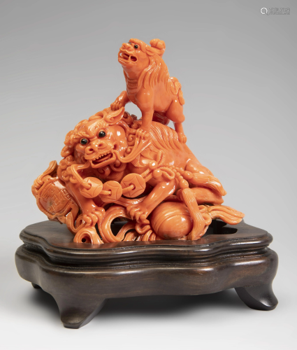Sculptural group with Foo dog and dragon. China, 20th