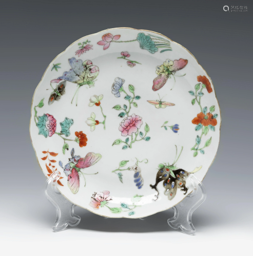 Dish. Canton, China, 19th century. Glazed porcelain.