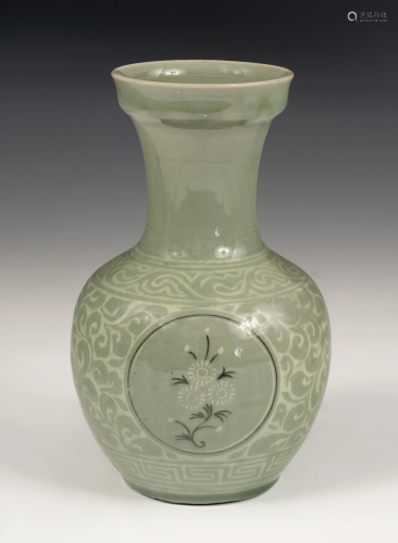 Celadon vase. China, late 19th-early 20th century.