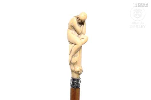 Bastón de madera y puño con forma de mujer, pps.s.XX