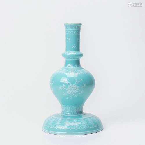 chinese green glazed porcelain vase