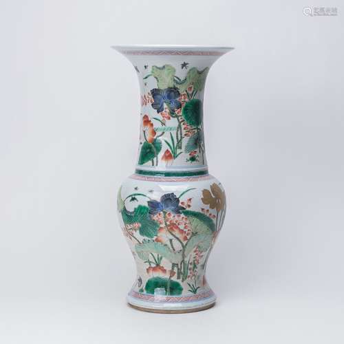 chinese wucai porcelain pot