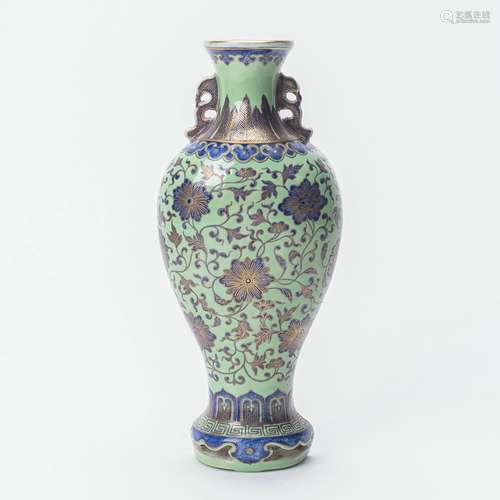 chinese green glazed porcelain wall vase