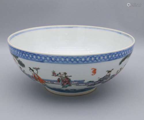 Famille rose porcelain bowl with figure pattern