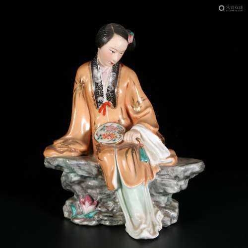 chinese porcelain figure