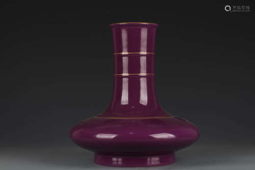 An Aubergine Glaze Gilt String Pattern Bottle Vase