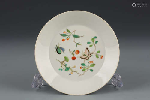 A Famille Rose Butterfly Floral Dish