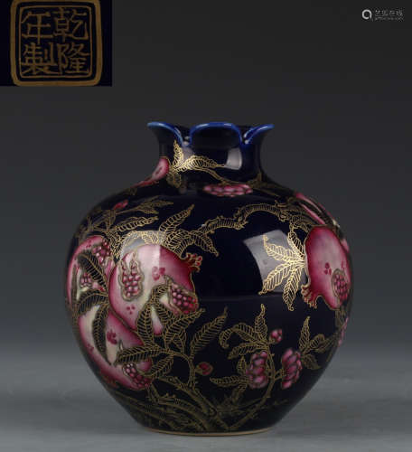 QIANLONG MARK BLUE ENAMELED GLAZE POMEGRANATE VASE