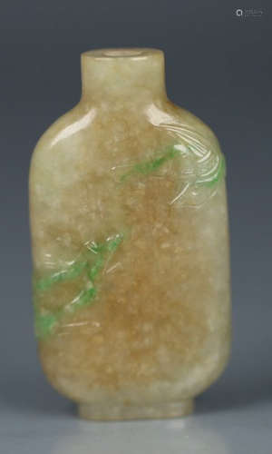 JADEITE CARVED FLOWER PATTERN SNUFF BOTTLE