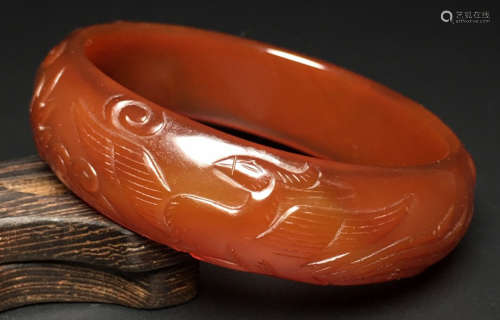 AGATE CARVED DRAGON PHOENIX PATTERN BANGLE